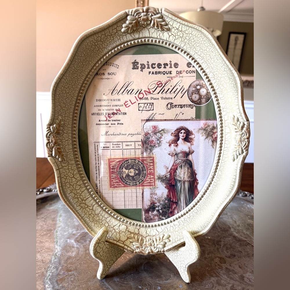 Curated Vintage Frame Collection - Picture 3 of 9